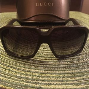 Gucci leather authentic sunglasses
